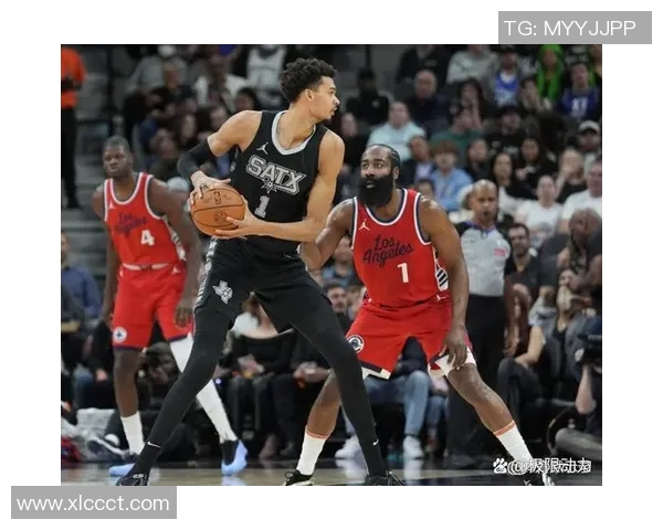 2015年NBA季后赛马刺与快船激战回顾精彩瞬间与战术分析 2015年NBA季后赛马刺与快船激战回顾精彩瞬间与战术分析