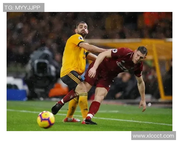 利物浦主场迎战狼队争夺英超关键三分全力以赴展现球队实力 利物浦主场迎战狼队争夺英超关键三分全力以赴展现球队实力