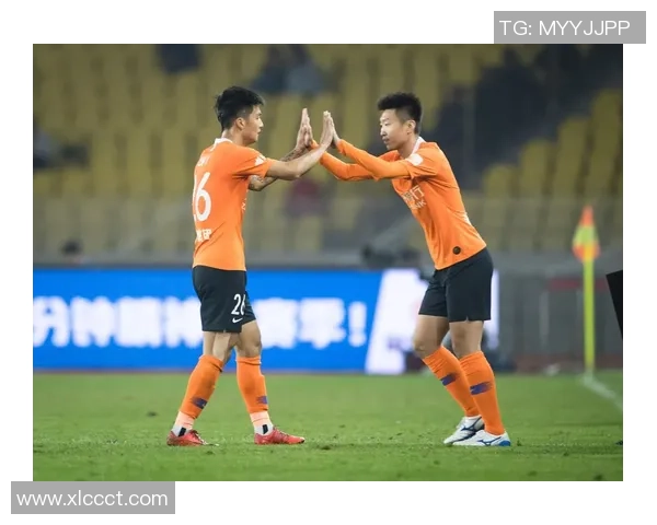 富力迎战武汉卓尔全力争胜期待精彩对决展现足球魅力与激情 富力迎战武汉卓尔全力争胜期待精彩对决展现足球魅力与激情