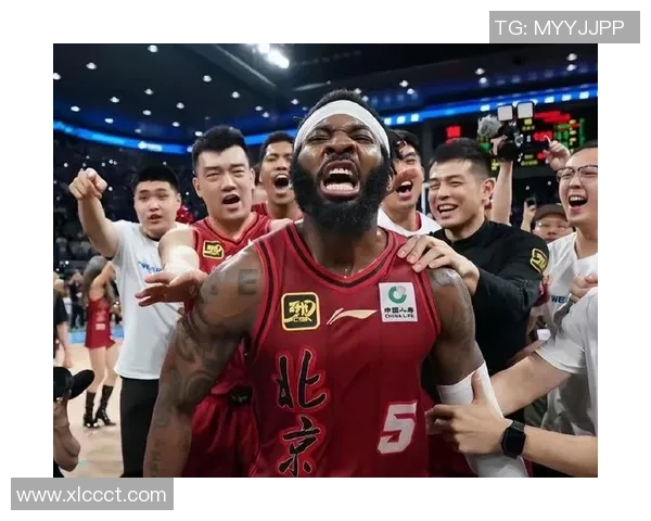 广厦男篮与首钢的精彩对决时间倒流重温经典瞬间