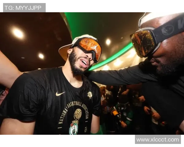 杰森塔图姆:从新星到NBA巨星的成长之路与辉煌成就 杰森塔图姆:从新星到NBA巨星的成长之路与辉煌成就